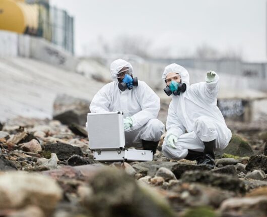 EU ENCIRCLE - Includes a Knowledge Base consisting of Scientific Papers, Books, a list of CBRNE databases and an equipment eCatalogue, 2021